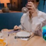 Griselda Siciliani Instagram – Después de otra función PURA SANGRE explotada!!
Se festeja como corresponde!! 💪🏻💪🏻💪🏻💪🏻
Gracias @sacroresto 
Ir a cenar después del teatro es casi tan hermoso como hacer la función !!!!