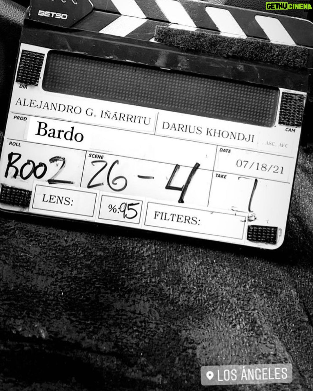 Griselda Siciliani Instagram - Chau 2021, sé que serás inolvidable. 1- premios Goya 2- 🎬 3- muchos meses filmando lejos de casa 4- Margarita, hijita amor de mi vida 5- ensayando lo que se viene.