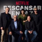 Griselda Siciliani Instagram - Anoche premiere en Argentina de DESCANSAR EN PAZ de @sebabores con mi querido @joacofurriel @chenetflix @kenyafilms 👏🏻👏🏻👏🏻👏🏻 @ricardodarinok @chinodarin @fedeposter @elpumagoityok @lalilalig Imagen y estilismo @rominagiangreco para @rfgstylecoaching Maquillaje @nanogmd Pelo @cristianreystyle Traje con falda y corset @cynthiamartos Clutch @soyodraz