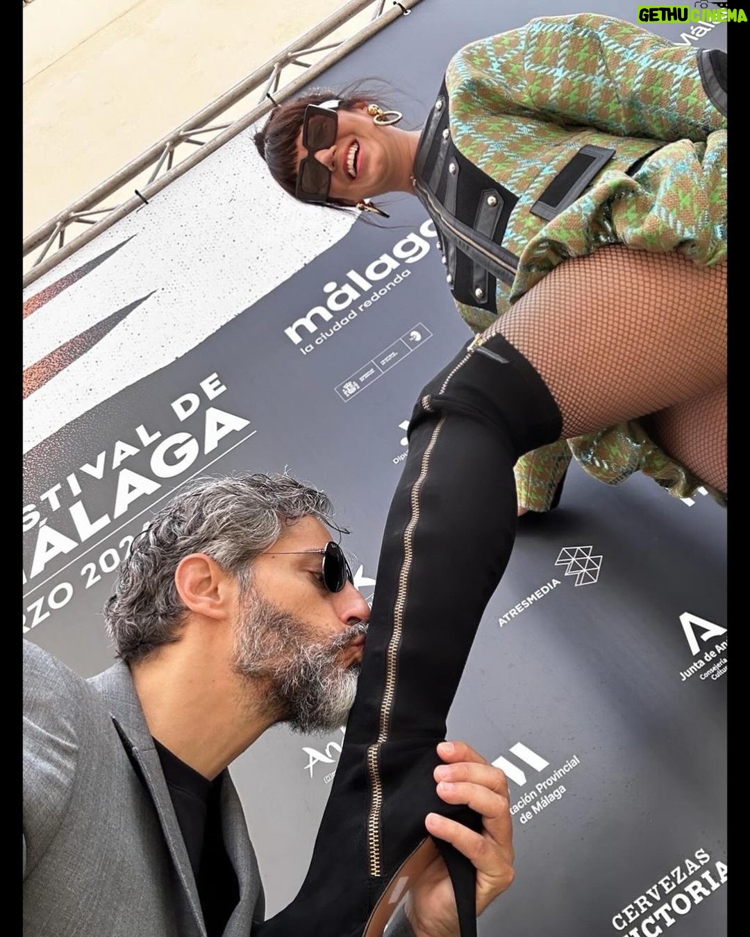 Griselda Siciliani Instagram - Premiere de DESCANSAR EN PAZ en el @festivalmalaga Con este equipo del amor 🙏🏻❤️ Gracias gracias gracias . Estilismo @rominagiangreco para @rfgstylecoaching Pelo y makeup @pao_makeup