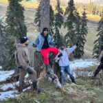 Guri Instagram - Trekking 💚🤍 #gulmargkashmir