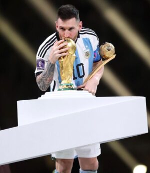 Guri Instagram - Finally 🇦🇷 🏆 
Messi 👑 🐐