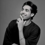 Guri Instagram - आँखें पढ़ो और जानो हमारी रजा क्या है हर बात लफ़्ज़ों से हो .......तो मज़ा क्या है 🤍❤️