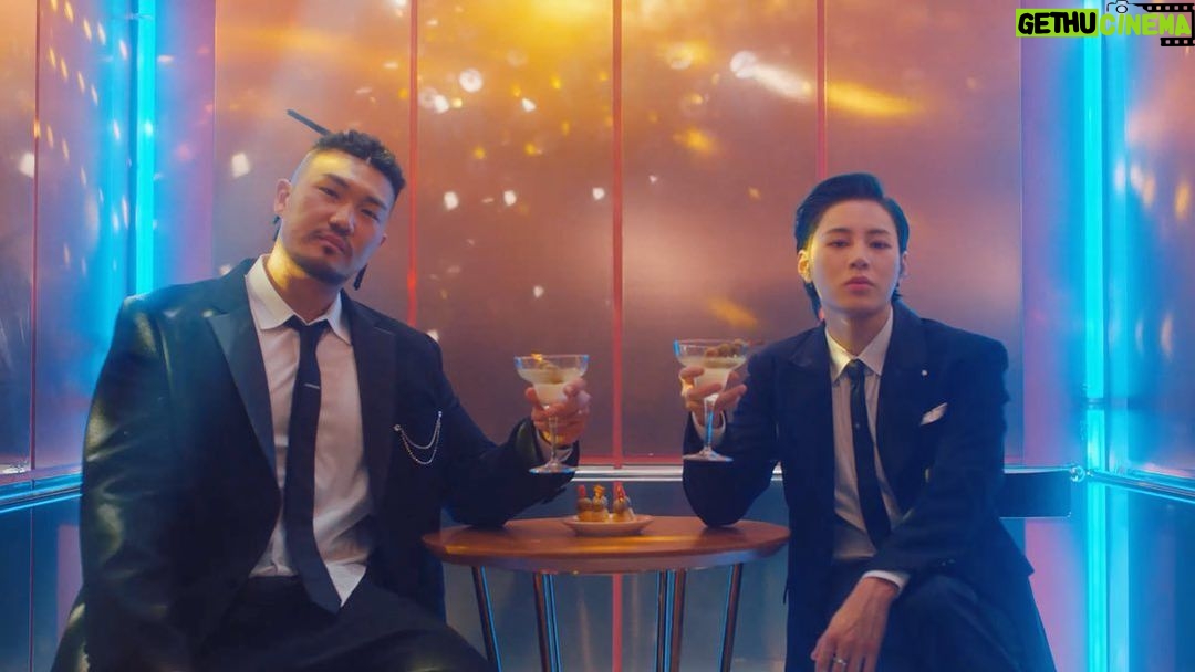Ha Sung-woon Instagram - @saccharin_film @u_jun @nyon_soo Music Video Thanks!
