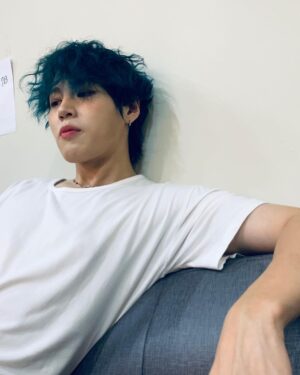 Ha Sung-woon Instagram - #Strawberrygum