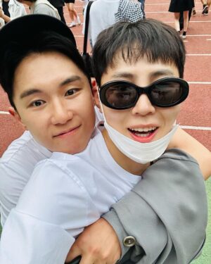 Ha Sung-woon Instagram - 꿈같았는데 오늘 꿈에 나왔습니다..
#늦었지만 #브루노마스 #감사했습니다
