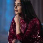 Haifa Hassony Instagram - حلقة مميزة مع الفنان القدير اياد راضي في ( مراجيح ) @ayadradhi @1001.stream @sharqiyatv @vebeautyiq