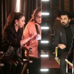 Haifa Hassony Instagram - اليوم الحلقة جدآ مشوقة وجميلة مع الملحن علي بدر @alibader7 واتمنى يعجبكم المشهد التمثيلي للعندليب الاسمر عبد الحليم وشادية ☺️ وقت العرض ٨:٣٠ م الاعادة ١٢:٠٠ ص وتشاهدون الحلقة على منصة 1001 قبل عرضها على قناة الشرقية @1001.stream @sharqiyatv