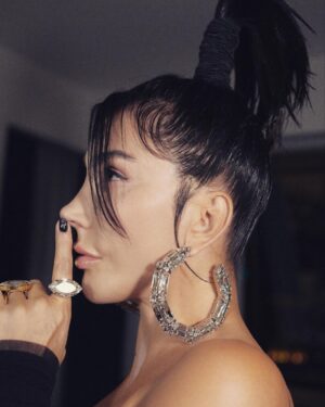 Hande Yener Instagram - Özleştik🤍