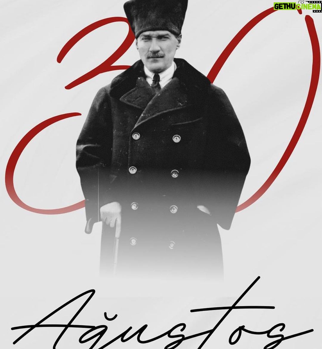 Hande Yener Instagram - 30 Ağustos Zafer Bayramımız Kutlu Olsun… 🇹🇷🇹🇷🇹🇷❣️❣️❣️🇹🇷🇹🇷🇹🇷 #mustafakemalatatürk #30ağustos "Biz Türkler, bütün tarihimiz boyunca hürriyet ve istiklale timsal olmuş ve olmaya devam edecek bir milletiz." (Mustafa Kemal Atatürk) 🇹🇷🇹🇷🇹🇷🇹🇷🇹🇷🇹🇷🇹🇷