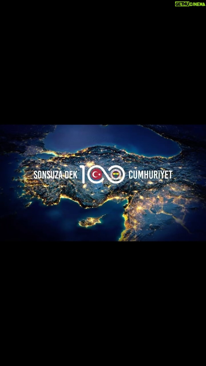 Hande Yener Instagram - Bir başkadır benim memleketim 🇹🇷