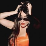 Hande Yener Instagram – Dünya öpücük günümüz kutlu olsun… 💋💋💋💋💋
Fotoğraflar @selimakar
Makyaj @akinstayn
Saç @mehmettiren
#öpbeni