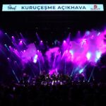 Hande Yener Instagram – Unutulmaz @kurucesmeacikhava Konseri 🤍✨🚀 

Orkestra 
@umitkuzer 
@merttug 
@arikansirakaya 
@batuakalin 
@naztaskinbas 
@idilagaoglu 
Koreograf 
@mertbalturk 
Dansçılar 
@mertbalturk 
@izmirtenim 
@gulogluburcu 
@katiaornella 
@efetankiz 
@toygun.klnc 
@kaya.godfrey 
@asenamiryan 

Saç : @mehmettiren 
Makyaj : @akinstayn 
Kostüm : @geco_styling 
Fotoğraflar : @kadirgures