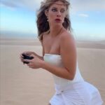 Hannah Stocking Instagram - When he plays @codwarzonemobile too 🫡 ❤️#mobilejustgotreal #warzonemobile_partner
