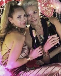 Hannah Waddingham Instagram - End of week one shooting season 2 of #tedlasso @appleTV . Couldn’t be happier to be back working with this divine Dolly face. @junotemple ❤️🌈👩‍❤️‍👩 #friendsforlife #fact