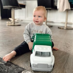 Heather Rae El Moussa Instagram - Pure joy. 🤍 Sharing a few little updates that make me smile: T’s a picky eater but loves hummus, fruit, peanut butter and almond butter 
He knows where his nose, hands, feet & tongue are.
He gives kisses and hugs
And is the happiest most loving angel all of the time 🥹