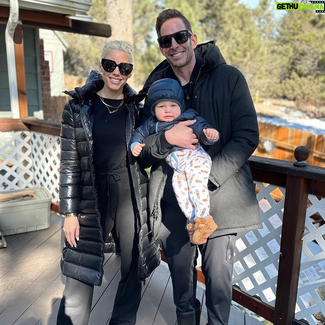 Heather Rae El Moussa Instagram - Wrap up of our little mountain getaway š¤ Tristanās first time seeing snow!! Another first checked off the list š„¹āļø Lake Arrowhead Village