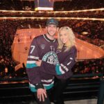 Heather Rae El Moussa Instagram - Started the game off by hitting the “Take Flight” buzzer and ended with a W for the @anaheimducks 👏🏻 You could say it was that El Moussa luck 😜🤍 Had so much fun last night cheering on the Ducks with the best crew 🫶🏻 The energy in the room is so electric and so fun, definitely bringing the kids with us next time!! Little fun fact: they were on an 8 game losing streak before last night so we definitely brought the good luck 😉 Honda Center - Anahiem, Ca