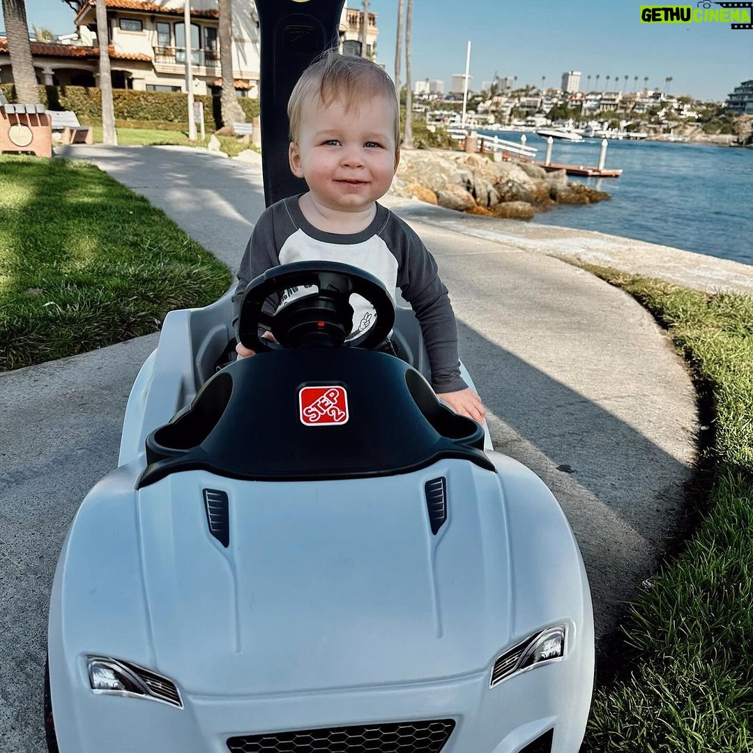 Heather Rae El Moussa Instagram - 2023 brought me the boy who changed my life, brings me so much happiness, and is the best addition to our family 🥹 Going into 2024 with my heart being so full 🫶🏻 Newport Beach, California