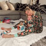 Heather Rae El Moussa Instagram - Merry Christmas from the El Moussa family ❤️ There’s nothing better than waking up on Christmas morning, looking around and feeling like you already have everything you could want. Family is truly everything - We hope you all get to slow down a little today to be with your loved ones! It’s Tristan’s first Christmas so we’ll definitely be soaking every moment in with our crazy little monsters 🥰