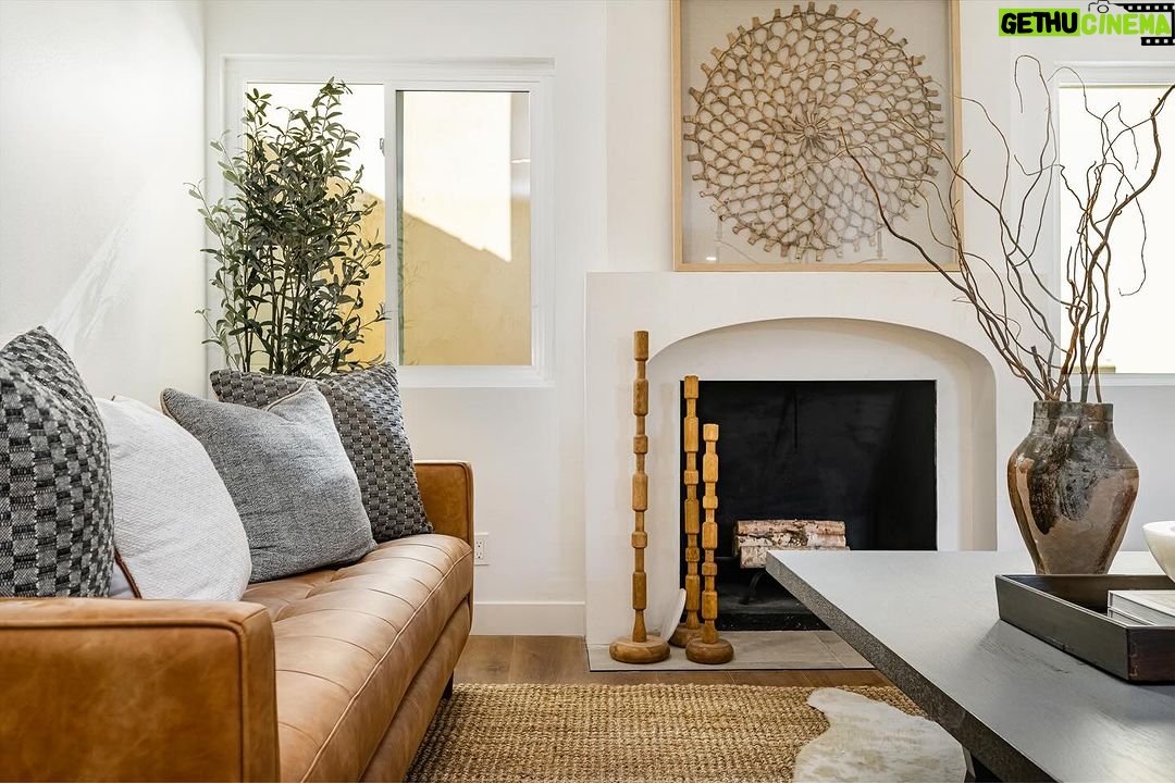 Heather Rae El Moussa Instagram - FIRST FLIP JUST HIT THE MARKET!! House 1 out of 14 from season 2 of Flipping El Moussas is finally completed and for sale for $1,299,900! 🙌 No expense was spared on the transformation of this gorgeous 4 bed, 3 bath house in La Palma, CA. Whether you have a growing family or love to entertain, this home is perfect! Custom wallpaper feature walls, hand selected designer lighting and fixtures, and a floor to ceiling smooth finish fireplace are just some of the custom touches that make this home unlike any other home on the market. We hope you love it as much as we loved flipping and designing it. You can view the full listing by clicking the link in our bio. Can’t wait to see how quickly this house will go 👀 Make sure to check out our open house TOMORROW & SUNDAY 1-4pm at 7161 Bon Villa Cir, La Palma, CA 90623 and if you’re interested and make sure you act fast 👏 What do you guys think of our first flip?! La Palma, California