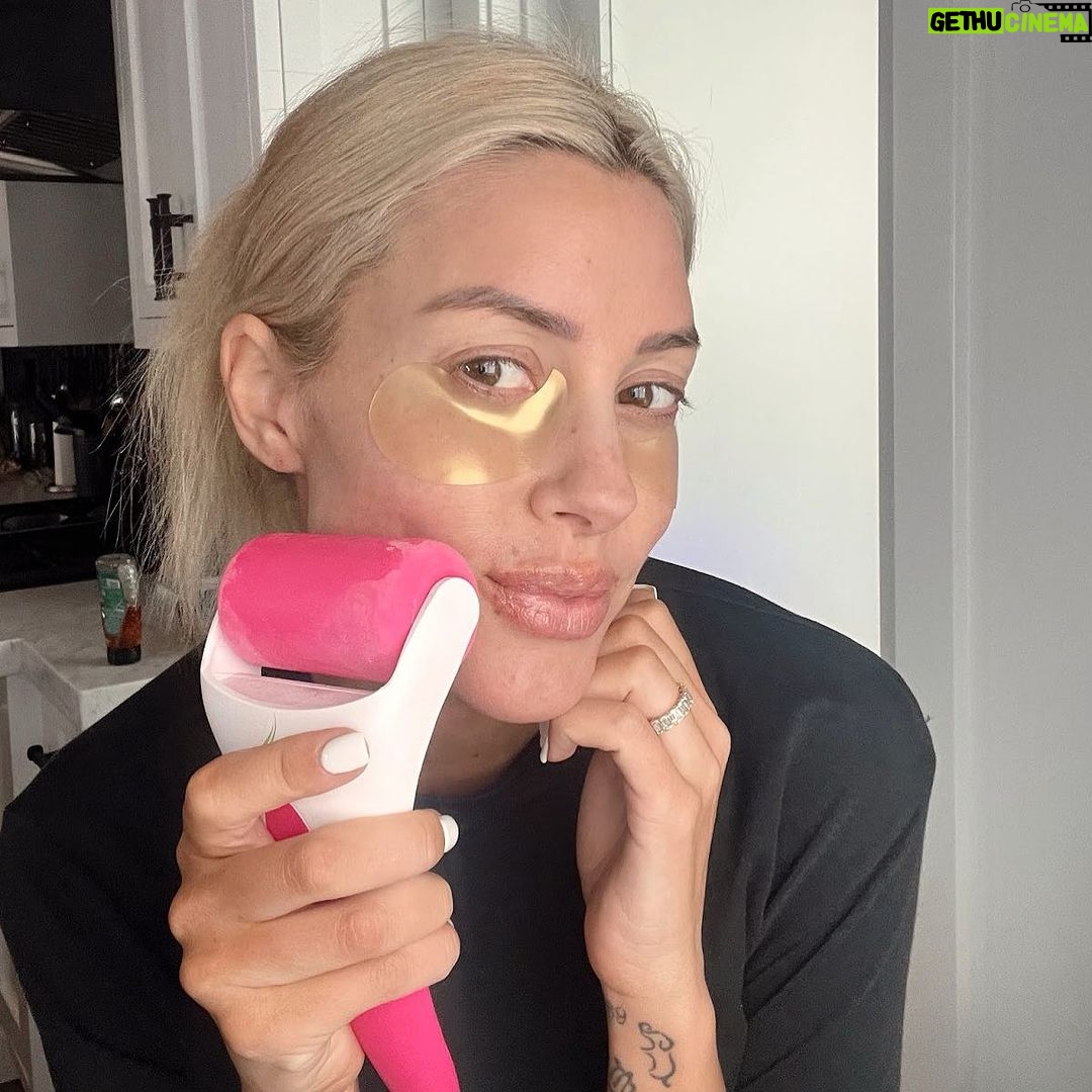 Heather Rae El Moussa Instagram - Things I do to take extra good care of myself: 💗Ice roll - Been doing this for so many years I’ve lost count but it’s my go-to thing whenever I want to soothe my skin 💗Under eye masks- Right now I’m loving @100percentpure (I’ll link everything in my stories for you) - not sponsored btw 💗Body care- obsessed with taking really good care of my body by using body oils, shower scrubs & moisturizing lotions (more on that later) 💗Lip scrubs- been loving these lately because it’s so dry 💗Workouts- So much of my time is spent being a mama, wife, or working but I always make time for my workouts (loving @paulinastein at home workouts or @skyleryoga for private yoga) - the best for mind/body 🫶🏻) Anything like this that I can fit in, I love doing 🤍 What do you guys do that are non-negotiables in your routine?? Newport Beach, California