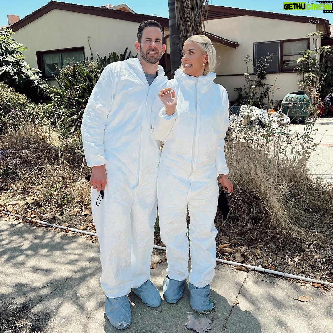 Heather Rae El Moussa Instagram - Ready for round 2??! Season 2 of The Flipping El Moussas is OFFICIALLY coming soon!! 🔥👏🏻👏🏻 This is the announcement that so many of you have been asking us for and we’re so excited for you guys to see an even bigger & BETTER season!!! The homes we’re flipping are crazier, we’re taking more risks, we’re being even more hands on with the design of each flip, we’re balancing our businesses with the kids and our newborn baby, and we’re bringing you along for the journey for ALL of the good, bad, or ugly 🫣 We can’t wait for you guys to see it so stay tuned and mark your calendars!!! Who’s ready for The Flipping El Moussas season 2 and what’re you MOST excited to see in the new season??!