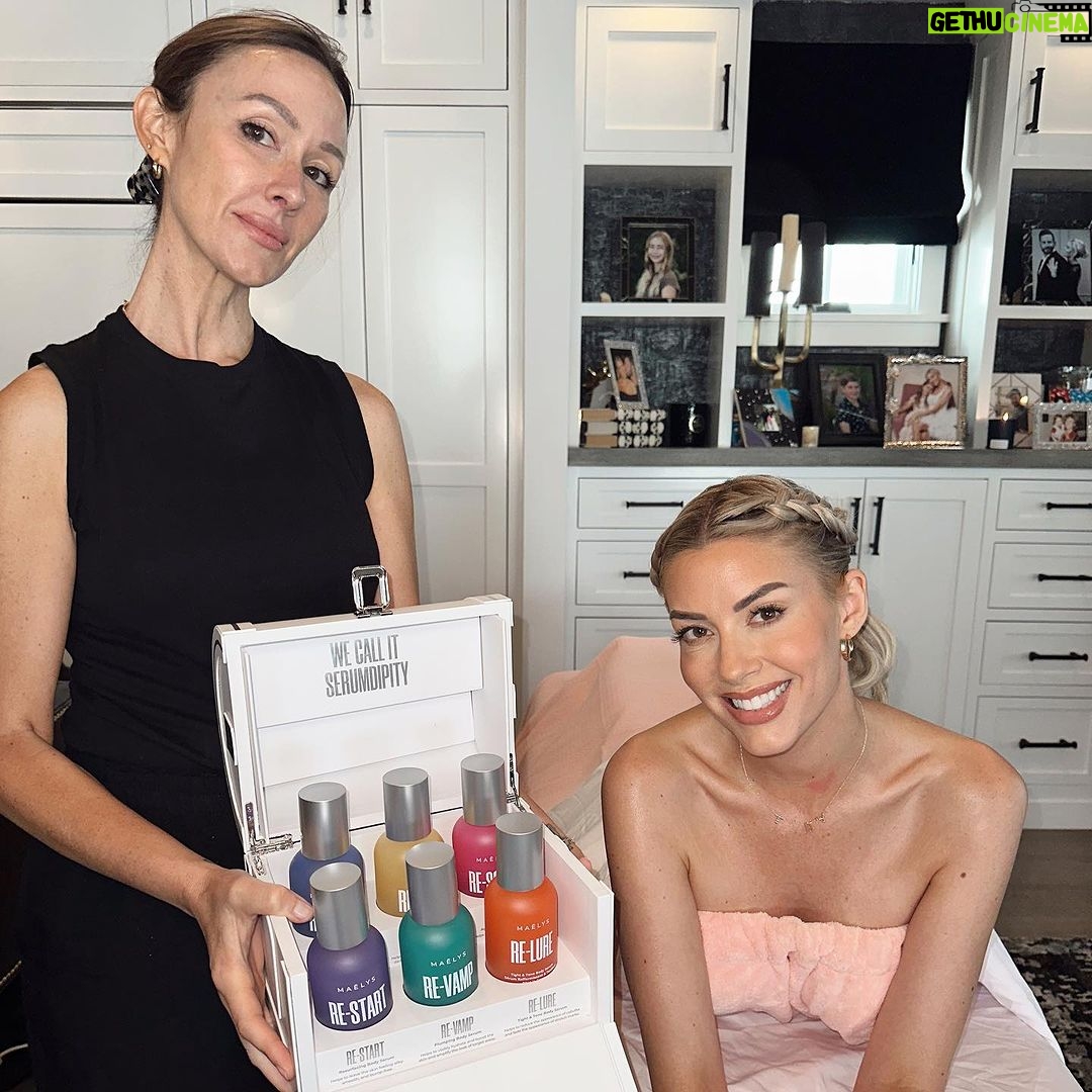 Heather Rae El Moussa Instagram - *GIVEAWAY- UPDATED!!* Mama got a much-needed pamper session, and YOU & YOUR BESTIE can get one too (if you’re lucky 😊🤞🏻🤍) Right now I’m really focused on self-care and body-care and doing what I can to get back to my pre-baby body while still being gentle with myself. Kristyn Smith, celebrity esthetician, came over to give me the most incredible personalized body treatment using @maelys_cosmetics body serums, and it was heavenly… We really wanted you & your bestie to be able to experience this as well, so we’re hosting a really HUGE giveaway to celebrate the launch of their 6 new Hyaluronic Fusion™ body serums. Here are the prizes: 1st prize: One winner will get an all-inclusive trip to the FOUR SEASONS HOTEL in NYC for you and a bestie! You’ll both be treated to personalized treatments with celebrity esthetician Kristyn Smith at her clinic, Practise NYC AND you’ll both get the exclusive PR box with MAËLYS’ 6 brand new Hyaluronic Fusion™ body serums. 2nd prize: One winner will receive a $1,000 ULTA Beauty gift card as well as MAËLYS’ exclusive PR box with all 6 brand new Hyaluronic Fusion™ body serums. 3rd prize: One winner will receive a $500 ULTA Beauty gift card as well as MAËLYS’ exclusive PR box with all 6 brand new Hyaluronic Fusion™ body serums. TO ENTER 🤍Follow @maelys_cosmetics 🤍Like and save this photo 🤍Comment and tag ONE of your besties who you’d love to experience a personalized treatment with (each comment is an additional entry) 🤍Winners will be announced on July 25th, 2023 Good Luck!!! THE FINE PRINT: Your all-inclusive vacation with your bestie includes flights, and accommodation at Four Seasons Hotel in NYC, as well as a $500 voucher to cover the remaining expenses. Open to US residents only. Must have a public account and be 18+ to enter. The contest is in no way sponsored, endorsed, administered by, or associated with Instagram. MAËLYS will contact the winners directly through the main, verified account @maelys_cosmetics #fortheloveofbod CONGRATS TO THE GIVEAWAY WINNERS: Prize 1: @ellalyonns + @jamiemann3 Prize 3: @egpsouth Prize 2: @edemerutis