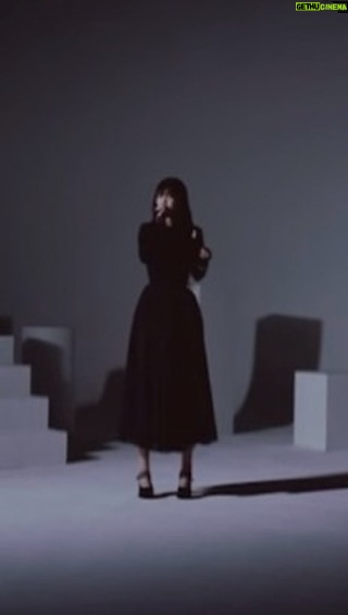 Heize Instagram - 유튜브에.. 헤이즈 - Over 를 검색하시면 이게 나옵니댜. 🖤