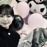 Heize Instagram - 맨날 올릴 사진이 없었는데 오늘은 ••• 10장으로는 사진의 자리가 모자라다 ~ .,🖤 좋아하는 사람들과 좋아하는 거 하면서 넘치게 웃은 하루였네요 하아 감사해요 사랑도 하구요 스쁴융 스픠융 🎀 생일도 용출리