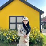 Heize Instagram - 세상이 노래지기 시작했구마 ~
