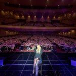 Heize Instagram - 이 특별한 날에! 저와 함께 시간 보내주신 모든 분들 감사합니다. 제 인생에 이렇게 의미 있는 크리스마스 추억이 생겨서 행복합니다… 🎄♥️🧑‍🎄 오늘 가족들과 친구들이 이 자리에 많이 있었는데, 제가 얼마나 여러분들께 많은 응원 받는지 보여드릴 수 있어서 참 기분이 좋았습니다… 많이 뿌듯하고 많이 자랑스러웠을 것 같습니다. 앞으로 살면서 크리스마스를 맞이하는 순간마다 서로를 떠 올릴 수 있다면 좋겠습니다. 얼마 남지 않은 한 해 마무리 잘 하시고, 최고의 크리스마스 만들어주셔서 감사합니다! ❤️✨🎄♥️🧑‍🎄⭐️💫❣️✨ #HeizeCity #Busan #ㅈㅈㅎㄱㅌㅎㅈㄷㅎ Busan, South Korea