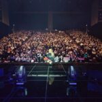 Heize Instagram - Heize City 가슴 떨리는 첫 날.. 저의 첫 단독 콘서트, 그 설레는 처음을 함께 열어주시고 한편으로 같이 떨렸을 마음으로 끝까지 지켜봐 주신 모든 분들 감사합니다. (그리고 이 소중한 단체사진에서.. 제가 가린 단 한 사람이 저의 친오빠여서 정말 다행입니다…) #헤이즈 #데뷔9년차 #첫 #단독콘서트 #HeizeCity #첫날