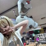 Heize Instagram - 하이고야.. 콘서트 한다꼬 .. 이렇게나 내 한 몸 아이 케어해주듯 언제나 곁에서 … 모두 감사합니다 ……….. @pnation.official 💝