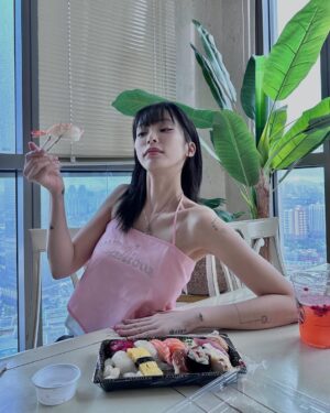 Heize Instagram - 🎀💗🎀💗