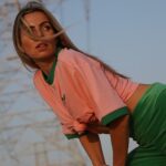 Hillary Vanderosieren Instagram - J’ai adoré ce shooting photo alors voilà l’album photo en un réel 😂 Vous aimez ce genre de photos 📸 ?