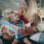 Hillary Vanderosieren Instagram - Petit moment en famille 👨‍👩‍👦‍👦 Rien de mieux que d’immortaliser ses plus beaux moments, ses plus beaux souvenirs de l’année avec un joli Album photo de @monalbumphoto 😍 Très joli cadeau à offrir pour les fêtes de Noël 🎅 le genre de cadeaux qui fait toujours plaisir 🌲 Offrez un cadeau touchant et ultra personnalisé à vos proches, qu’ils garderont et chériront pour toujours. CODE : HILLARYNOEL40 🎅🌲 Dubai, United Arab Emiratesدبي