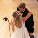 Hillary Vanderosieren Instagram - Hâte de vous dévoiler mon mariage en intégralité très prochainement 🤩 Une enooooooorme surprise a vous dévoiler 😍 Wedding planner : @melissawilpotte Photographe : @cesarem.photography