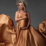 Hillary Vanderosieren Instagram - Enceinte depuis 256 jours 👶🏼💙 La fin se fait longue … hâte de te rencontrer bébé 💙 Si je vous dis qu’on à toujours pas le prénom 🥺 Dubai, United Arab Emiratesدبي