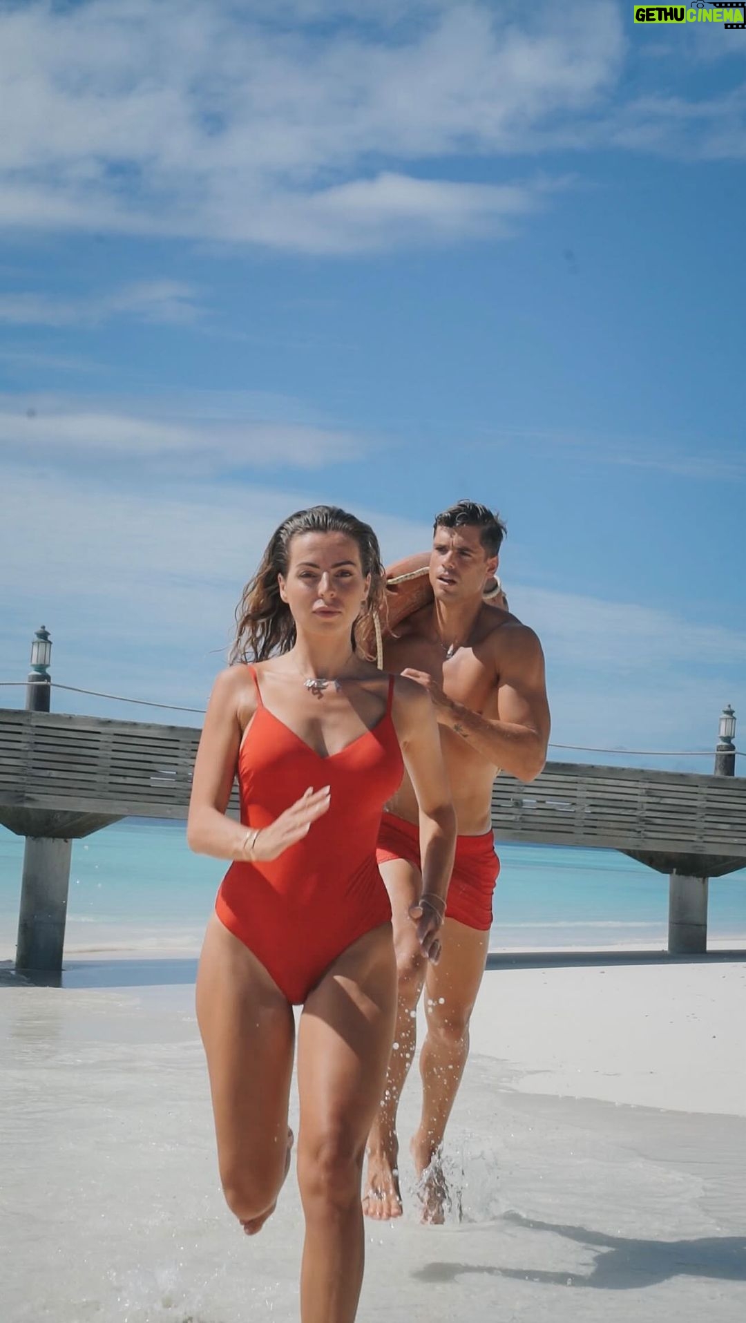 Hillary Vanderosieren Instagram - 🚨‼️ SUMMER IS COMING 🚨 ‼️ #baywatch #alerteamalibu #summer #beready