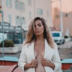Hillary Vanderosieren Instagram – Vous préférez laquelle ? 1 ou 2 ? Port de Saint-Tropez