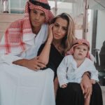 Hillary Vanderosieren Instagram - Home sweet home 🇦🇪 On se sent bien à Dubaï, on s’imprègne même de leur culture 🥰 @gioboyparis ❤️ Dubai, United Arab Emirates