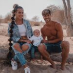 Hillary Vanderosieren Instagram - 🌴 ÉNORME CONCOURS ☀️ ☀️ Comme vous le savez nous avons fêté l’anniversaire de Giovanni, c’était génial, merci encore pour vos messages rempli d’amour... À notre tour maintenant de vous faire plaisir. Nous avons donc décidé grâce à @Nicolasperrin_ de vous faire gagner un voyage exceptionnel à Zanzibar 🌴 - 1 Séjour pour 2 personnes à Zanzibar - 6 nuits au bord de l’Ocean Indien - Hôtel 5 étoiles Incroyable non ? 😏 🍀 Pour participer c’est simple : - Like ce post - Follow : @nicolasperrin_ @melia.zanzibar @hillaryoff @gioboyparis - Mentionne deux amis en commentaires 🙌🏼 Le tirage au sort aura lieu le Vendredi 26 Mars à 17h avec la chance de pouvoir partir jusqu’en Décembre 2022 🤩 Bon courage à tous Zanzibar, Tanzania