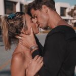 Hillary Vanderosieren Instagram - 1, 2, 3 ou 4 ? Je meurs d’amour pour cet homme ♥️ @gioboyparis Dubai, United Arab Emirates