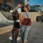 Hillary Vanderosieren Instagram - 🎁 JEU CONCOURS 🎁 En collaboration avec @arthur_et_aston, j’ai le plaisir d’offrir à l’un d’entre vous le sac à main que je porte avec son portefeuille assorti ou un bon d’achat de 500€ à valoir sur le site Arthur & Aston ! ✨ Pour participer : - suivre mon compte et celui de @gioboyparis ainsi que le compte @arthur_et_aston - Indiquez le lot que vous préferez et tagguez 2 de vos amis ou plus Bonus : partagez le post en story 😉 Tirage au sort vendredi prochain #arthuraston Dubai, United Arab Emirates