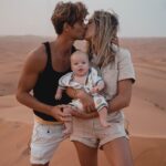 Hillary Vanderosieren Instagram – WELCOME 2021 🍾🥂

Nous vous souhaitons un joyeux réveillon.. ainsi qu’une très belle année 2021. 
Comme tout le monde dit .. que celle ci soit meilleure que 2020 🙏🏼

Notre plus beau cadeau 💝 de cette année c’est Biensur notre fils d’amour ❤️ Miloboy ❤️

Pour cette nouvelle année nous avons décidé de changer de vie … et de partir vivre à Dubaï.
Nous comptons vivre 6 mois à Dubaï et 6 mois à Paris. 🇦🇪 🇫🇷 

Nouveau départ, nouvelle vie .. 
WELCOME 2021 Dubai, United Arab Emirates
