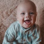 Hillary Vanderosieren Instagram – Je t’aime à vie mon fils 💙
Ma famille d’amour 💙
Joyeux 5 mois 🎉💙 Paris, France