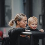 Hillary Vanderosieren Instagram – Quand ton mari fais le paparazzi 📸🤷‍♀️
#Street #Nyc #Ny #usa #family Soho, Manhattan