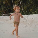 Hillary Vanderosieren Instagram - Créer des souvenirs en famille au Maldives y’a rien de plus beau 🌊🏝️ #collaborationnonremuneree Ayada Maldives