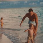 Hillary Vanderosieren Instagram - Créer des souvenirs en famille au Maldives y’a rien de plus beau 🌊🏝️ #collaborationnonremuneree Ayada Maldives